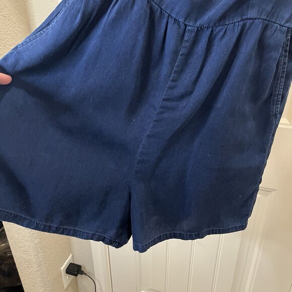 Old Navy Chambray Dark Wash Smocked Short Strappy Romper Womens Size XS NEW - Picture 5 of 10